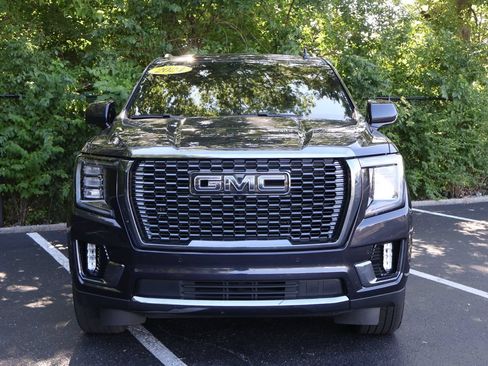 Certified 2024 GMC Yukon Denali Ultimate w/ LPO, Floor Liner Package AWD/4WD image 2