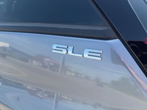 Used 2020 GMC Terrain SLE w/ Driver Convenience Package AWD/4WD image 11