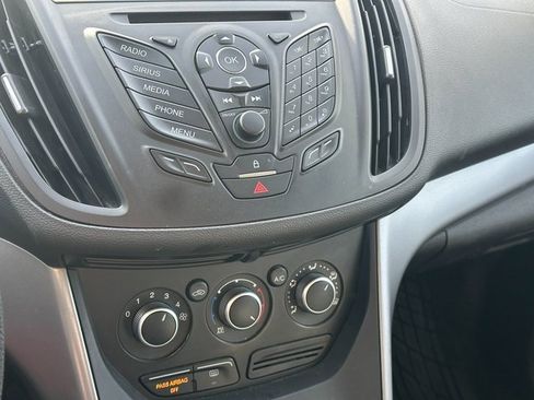 Used 2015 Ford Escape SE image 21