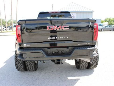 Used 2024 GMC Sierra 3500 Denali w/ Denali Reserve Package AWD/4WD image 9