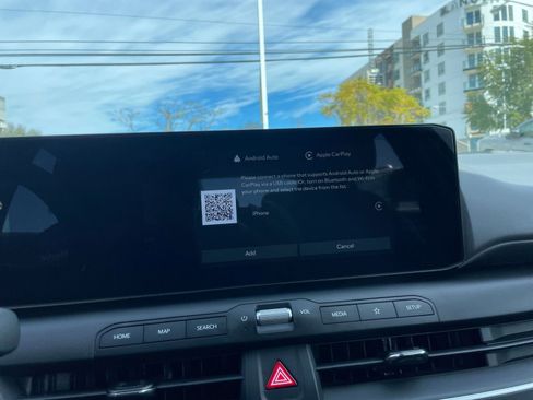 Used 2025 Kia K4 LXS image 20