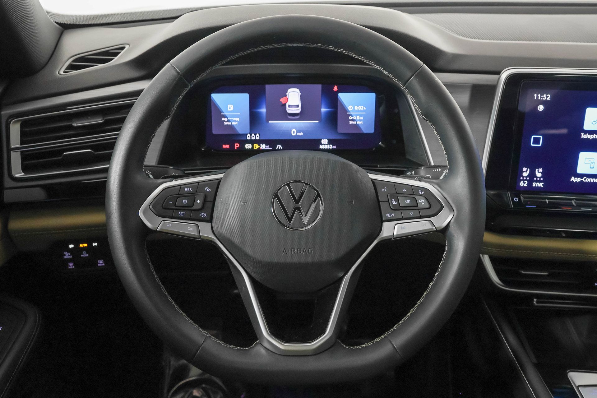 Used 2024 Volkswagen Atlas Cross Sport SE w/ Panoramic Sunroof Package AWD/4WD image 27
