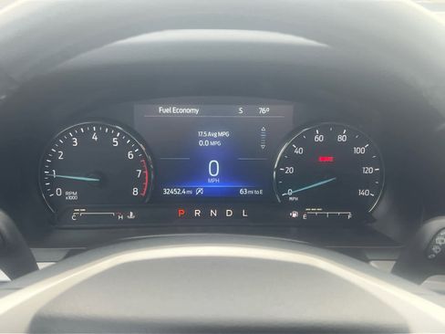 Used 2024 Ford Explorer XLT image 24