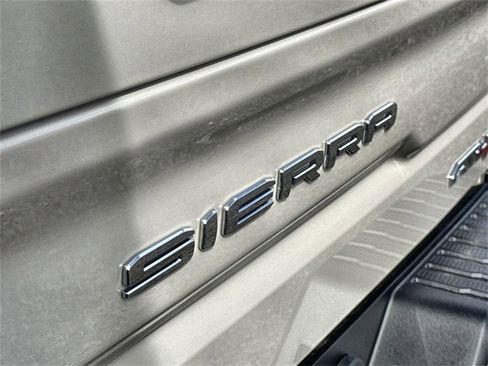 New 2026 GMC Sierra 1500 AT4 w/ Technology Package image 32