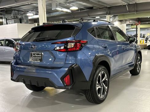 Used 2024 Subaru Crosstrek 2.0i Premium image 2