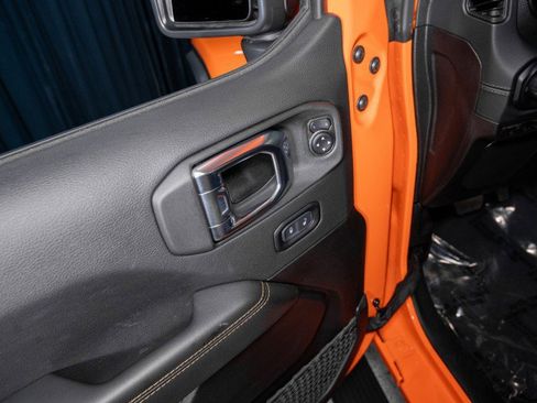 Used 2025 Jeep Wrangler Unlimited Rubicon 392 AWD/4WD image 12