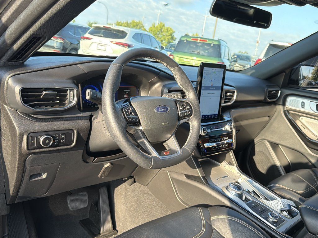 Used 2023 Ford Explorer ST w/ Equipment Group 401A AWD/4WD image 10