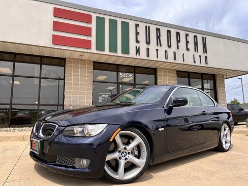 Used 2010 BMW 335i Convertible RWD image 8