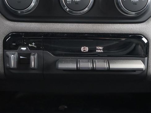 Used 2024 RAM 3500 Tradesman image 20