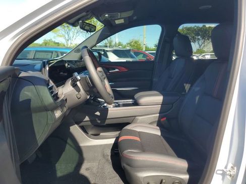 New 2026 Chevrolet Traverse RS image 9