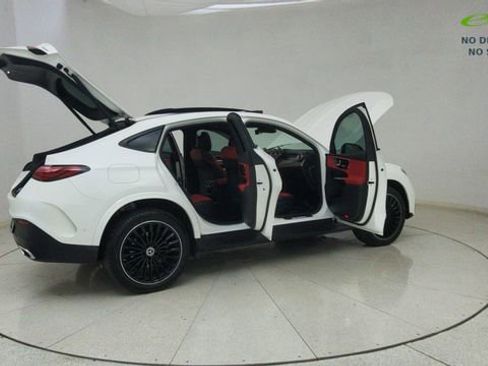 Used 2025 Mercedes-Benz GLC 300 4MATIC image 77