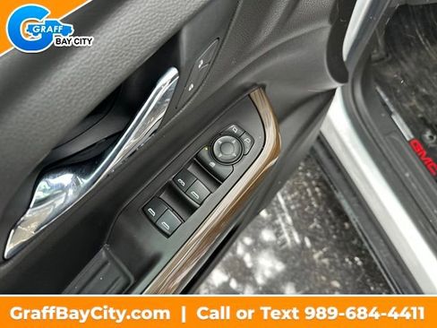 Used 2020 GMC Acadia SLE w/ Driver Convenience Package image 11