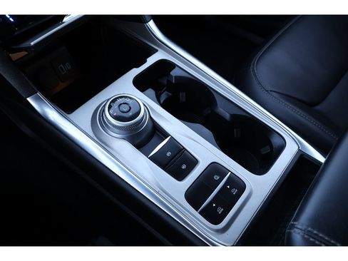 Used 2022 Ford Explorer Limited w/ Equipment Group 301A RWD image 34