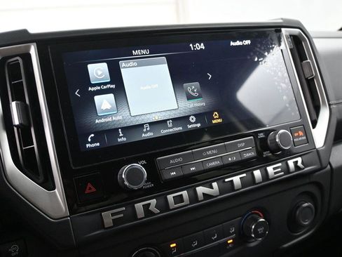 Used 2025 Nissan Frontier SV AWD/4WD image 4