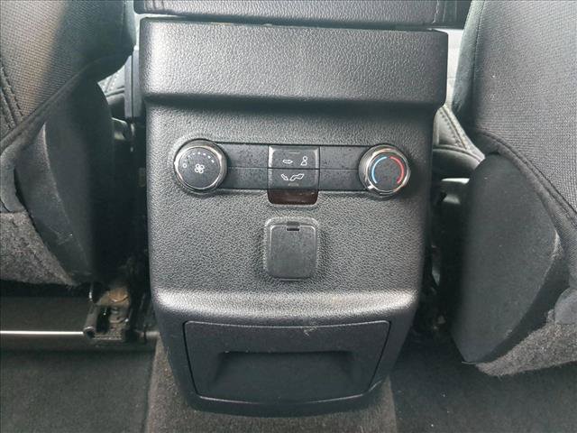 Used 2017 Ford Explorer XLT w/ Equipment Group 201A FWD image 17