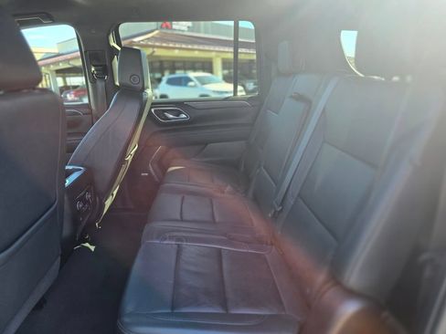 Used 2023 Chevrolet Suburban LT AWD/4WD image 22