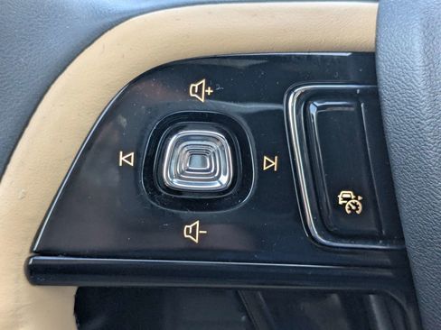 Used 2023 Lincoln Corsair Reserve w/ Equipment Group 201A FWD image 34