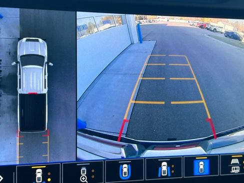 Used 2020 GMC Sierra 3500 Denali w/ Denali Ultimate Package image 16