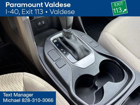 Used 2017 Hyundai Santa Fe Sport image 17