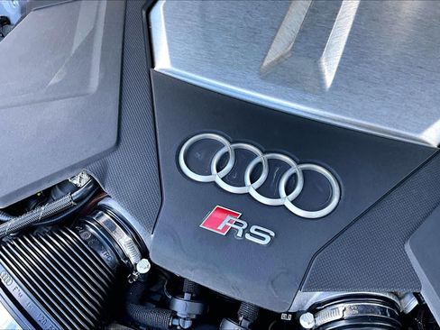 Used 2024 Audi RS 7 Performance AWD/4WD image 33
