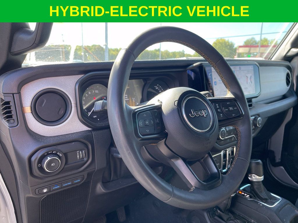 Used 2024 Jeep Wrangler Unlimited w/ Convenience Group AWD/4WD image 14