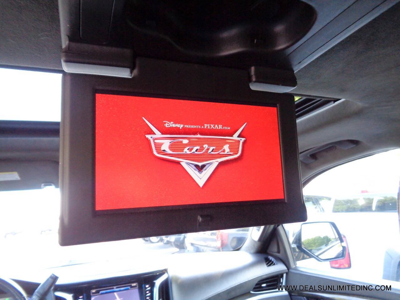 Used 2020 Cadillac Escalade ESV Platinum AWD/4WD image 25