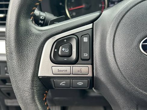 Used 2017 Subaru Crosstrek 2.0i Premium AWD/4WD image 17