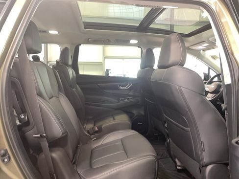 Used 2025 Subaru Ascent Touring AWD/4WD image 22