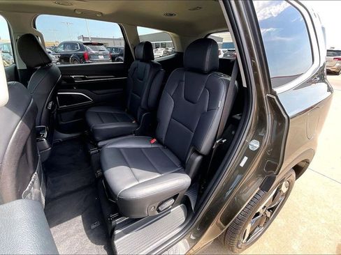 Used 2025 Kia Telluride S AWD/4WD image 26