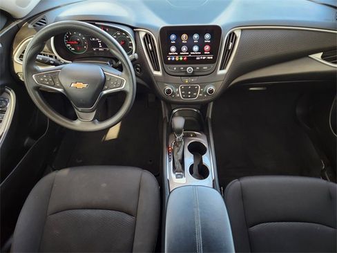 Certified 2024 Chevrolet Malibu LT image 24