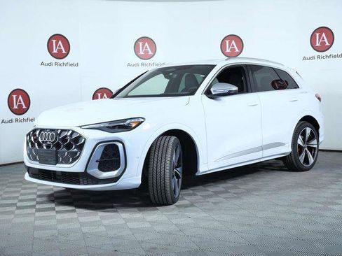 New 2025 Audi SQ5 Premium Plus image 4