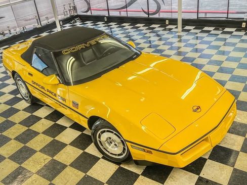 Used 1986 Chevrolet Corvette Convertible image 33