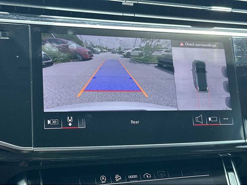 Used 2024 Audi Q7 3.0T Premium Plus image 22