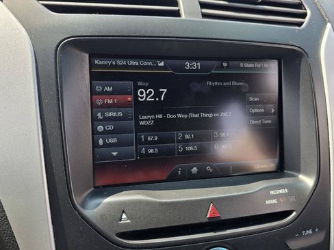 Used 2015 Ford Explorer XLT w/ Equipment Group 202A FWD image 17