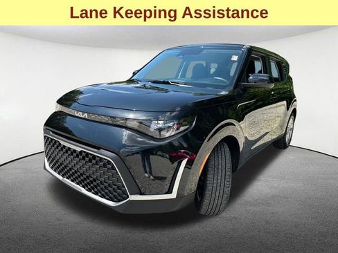 Used 2025 Kia Soul LX w/ LX Technology Package FWD image 5