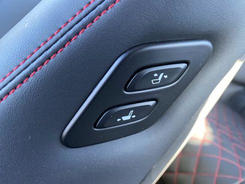 Used 2025 Genesis G70 3.3T Advanced w/ Sport Prestige Package image 31