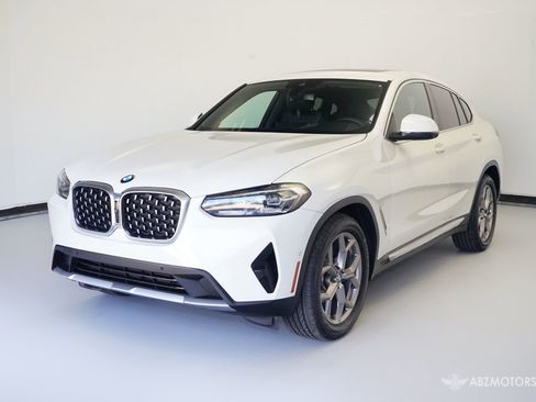 Used 2022 BMW X4 xDrive30i w/ Parking Assistance Package image 2