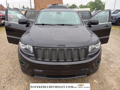 Used 2015 Jeep Grand Cherokee Altitude AWD/4WD image 24