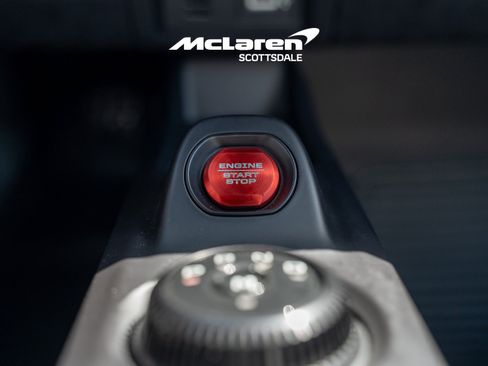 Used 2019 Ford GT RWD image 16