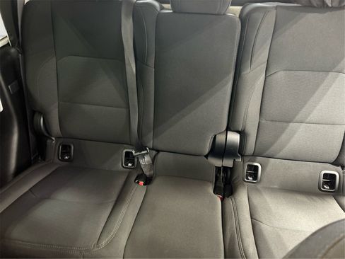 Used 2023 Jeep Gladiator Sport image 12