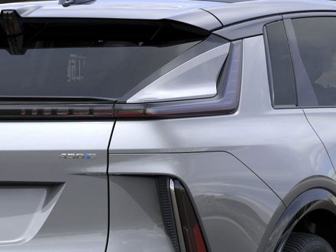 New 2025 Cadillac Lyriq Sport image 11