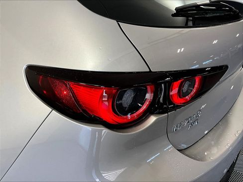 New 2026 MAZDA MAZDA3 Hatchback w/Premium Plus Pkg AWD/4WD image 15