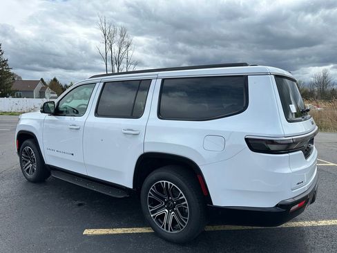 New 2026 Jeep Grand Wagoneer 4WD image 11