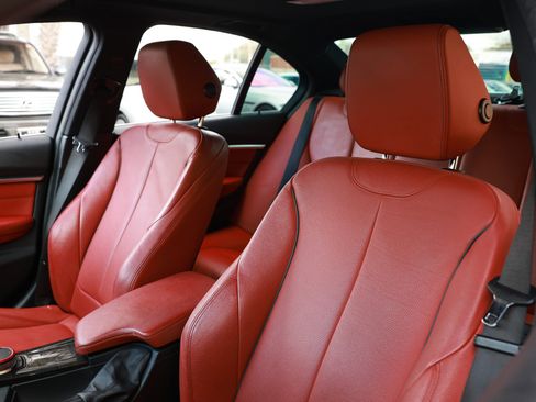 Used 2017 BMW 340i Sedan image 9