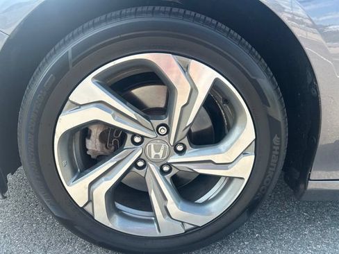 Used 2018 Honda Accord EX-L image 14