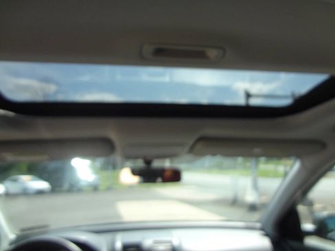 Used 2010 Honda CR-V EX-L image 12