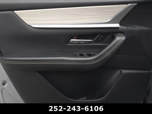 Used 2024 MAZDA CX-90 Plug-In Hybrid w/ Premium Pkg AWD/4WD image 20