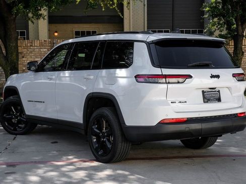 Used 2023 Jeep Grand Cherokee L Laredo image 20