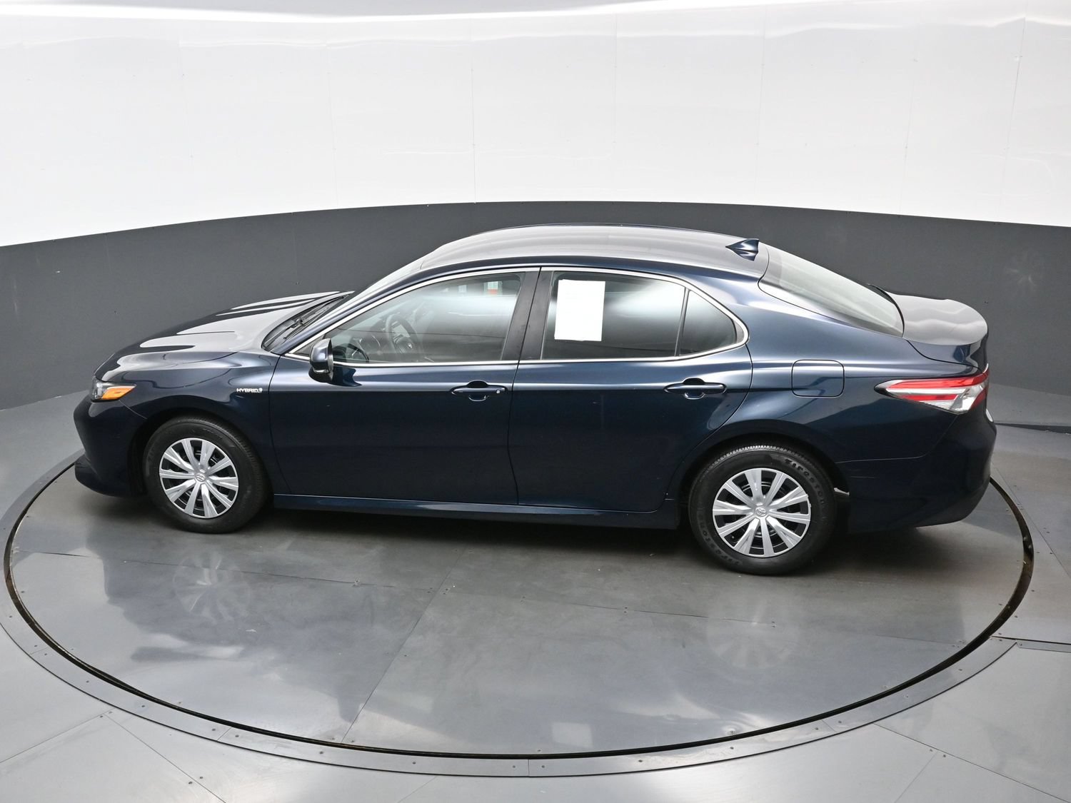 Used 2020 Toyota Camry LE w/ Fleet Convenience Package FWD image 38