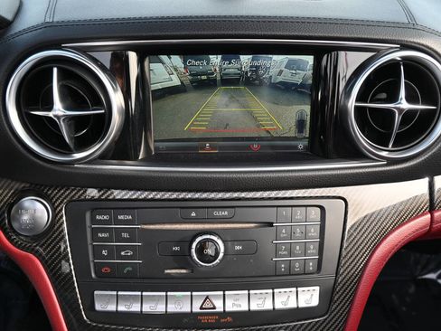 Used 2017 Mercedes-Benz SL 63 AMG image 15
